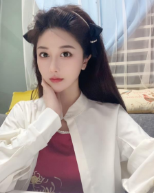 ��ɽ�����Ը�Сǧ��