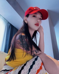 �Լ۱ȳ�����Ů����